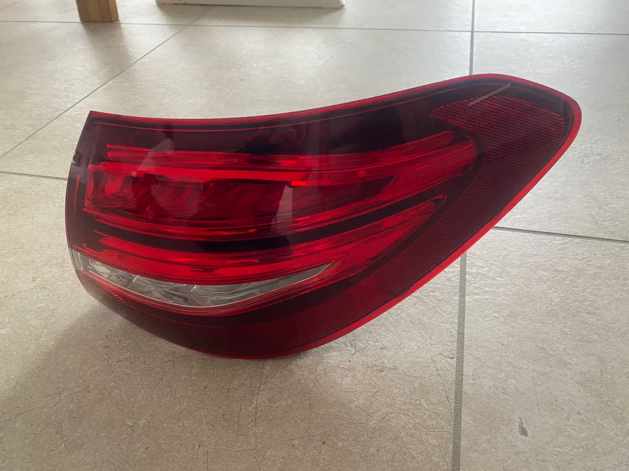 Billede 4 - Orginale S205 Mercedes baglygte med Led