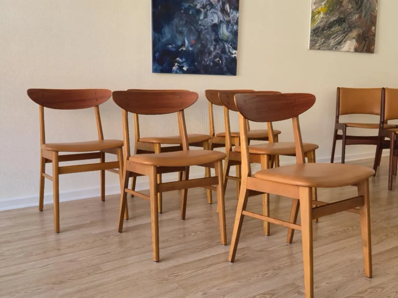 Billede 2 - Nyrenoverede Farstrup stole 