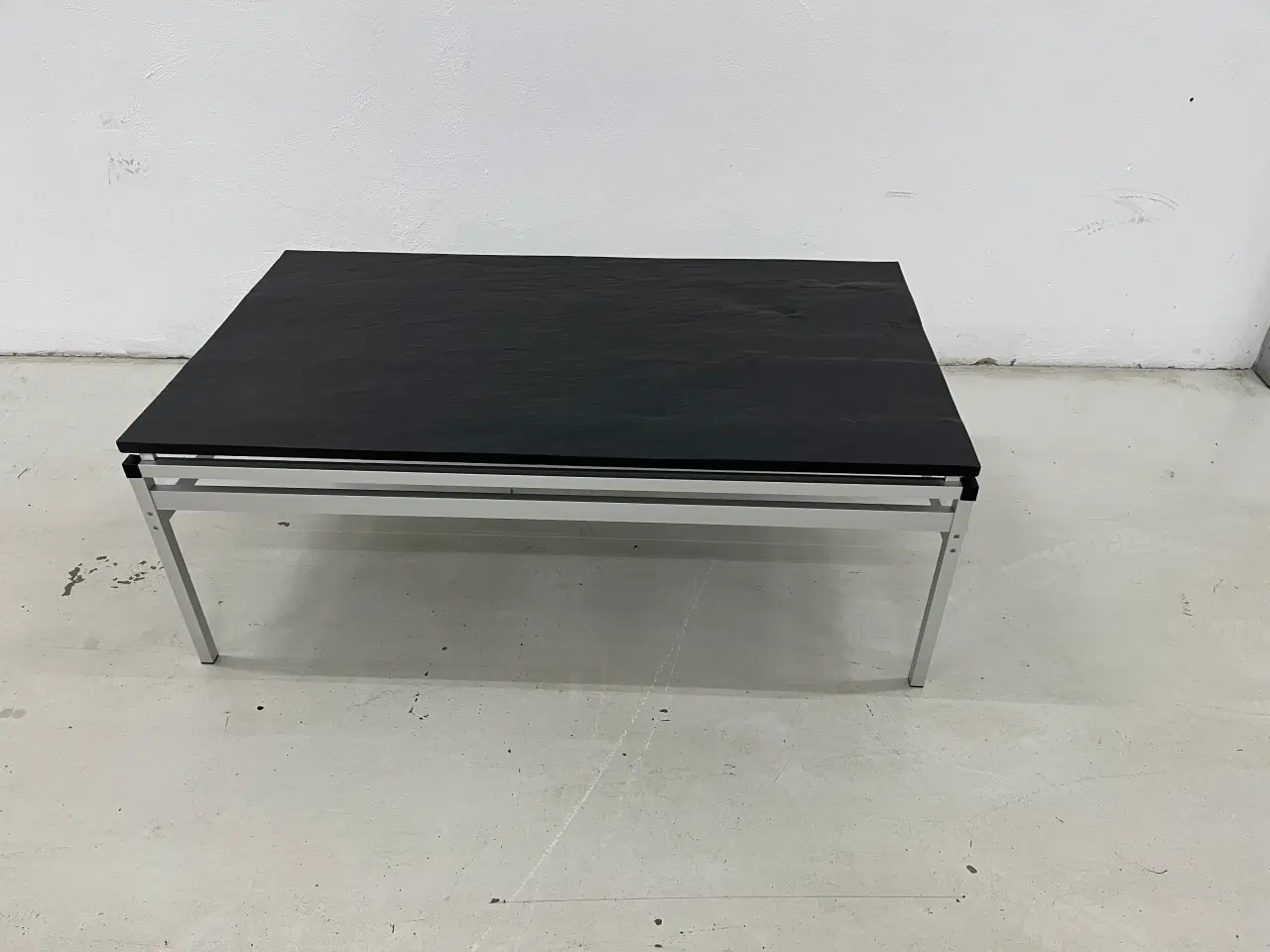 Billede 2 - Sofabord fra 70’erne med sort granit stel aluminiu