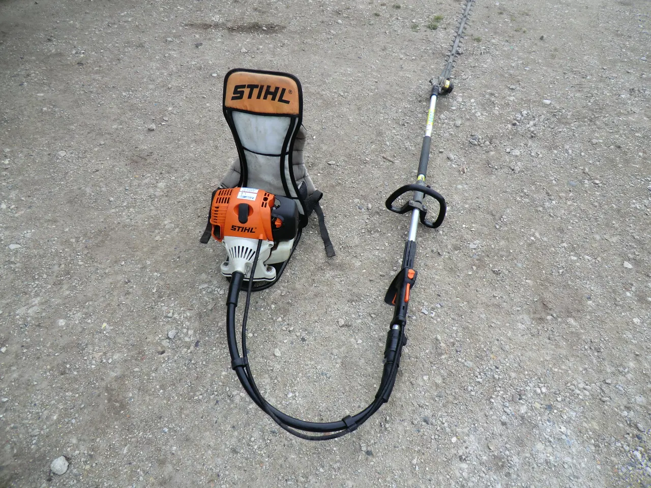 Billede 1 - STIHL FR 130 T – RYGBÅREN HÆKKEKLIPPER /KOMBI MASK