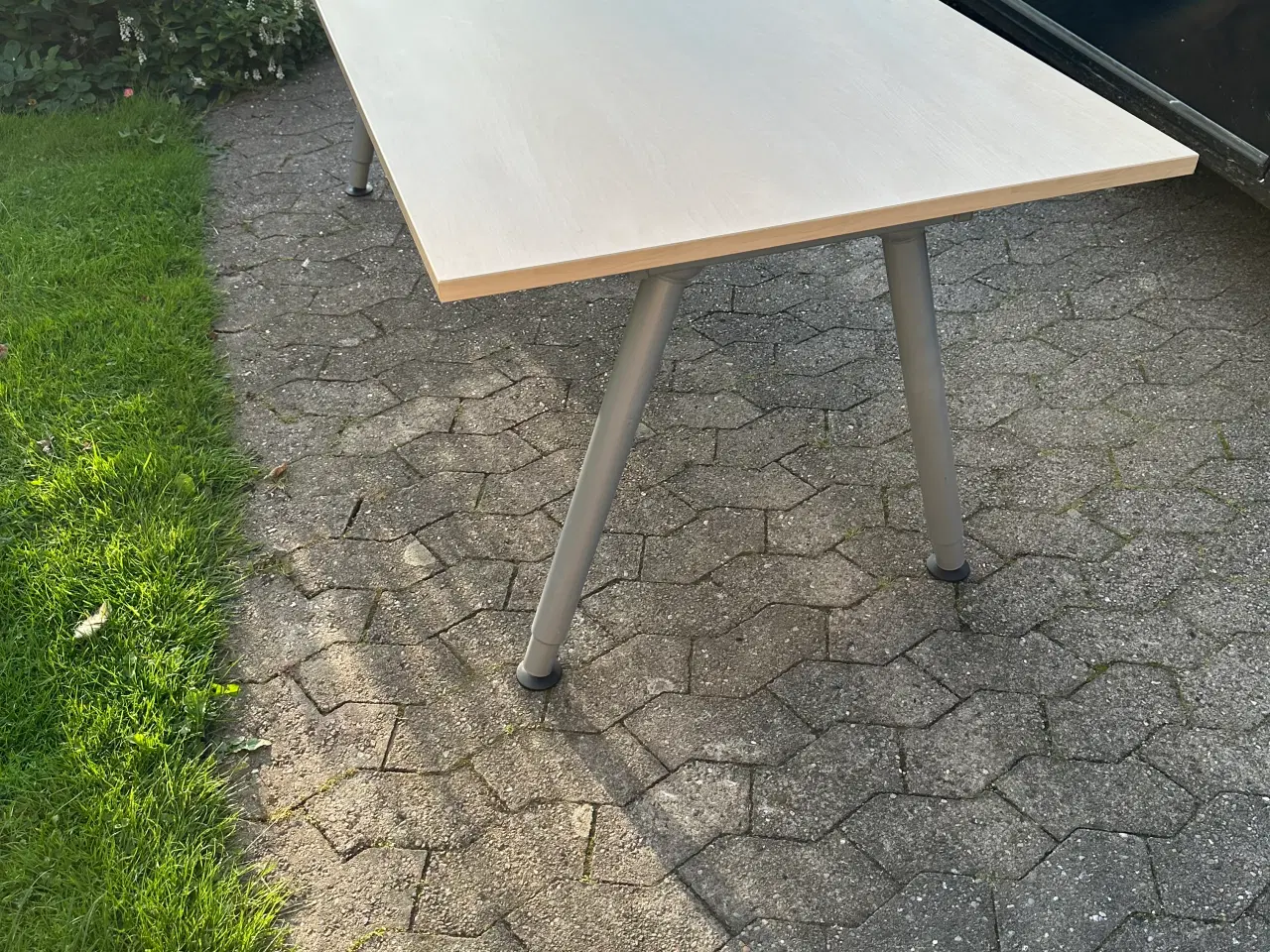 Billede 1 - Skrivebord