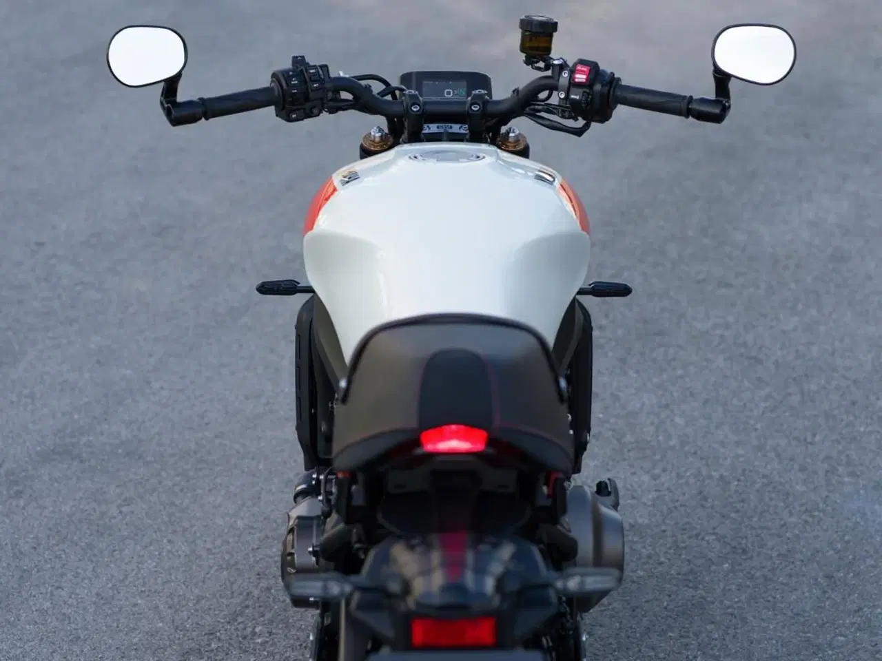 Billede 17 - Yamaha XSR 900 Legend Red