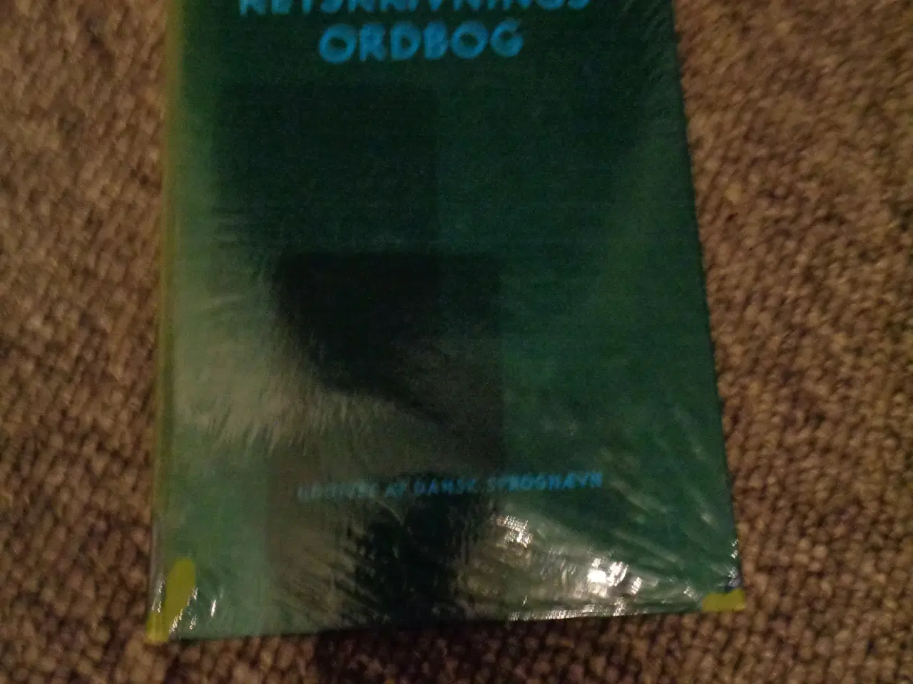 Billede 1 - Retskrivningsordbog 