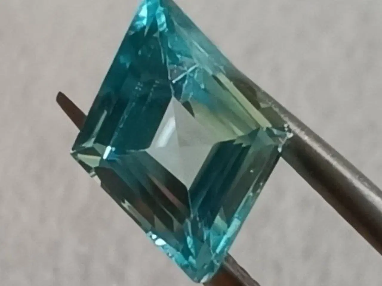 Billede 6 - 2.25 Karat 100% Naturlig Cambodia Blå Zirkon 