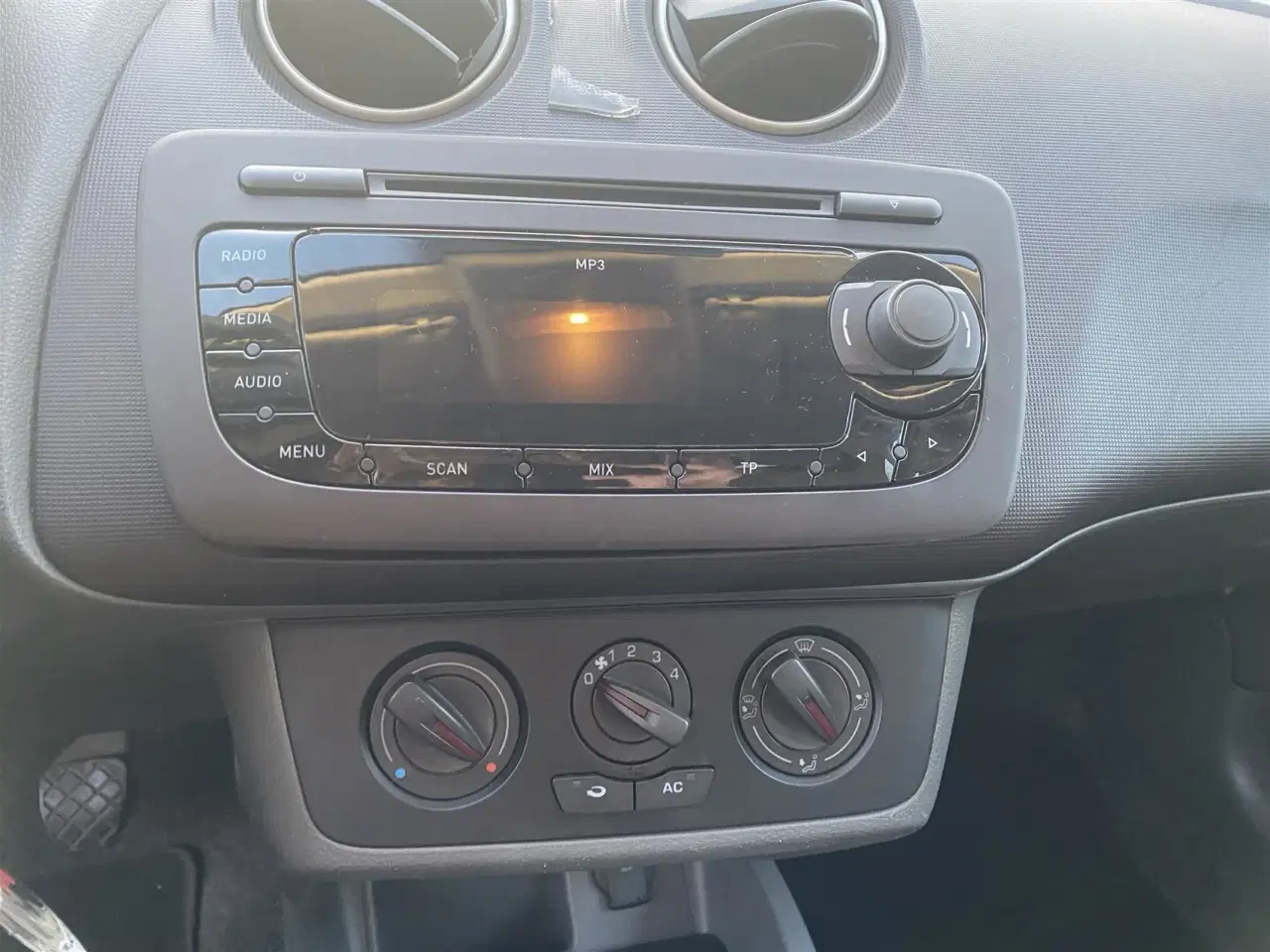 Billede 8 - Seat Ibiza 1,4 16V Reference 85HK 5d