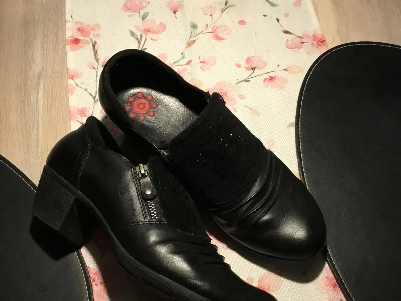 Billede 2 - Rigtig flot dame sko