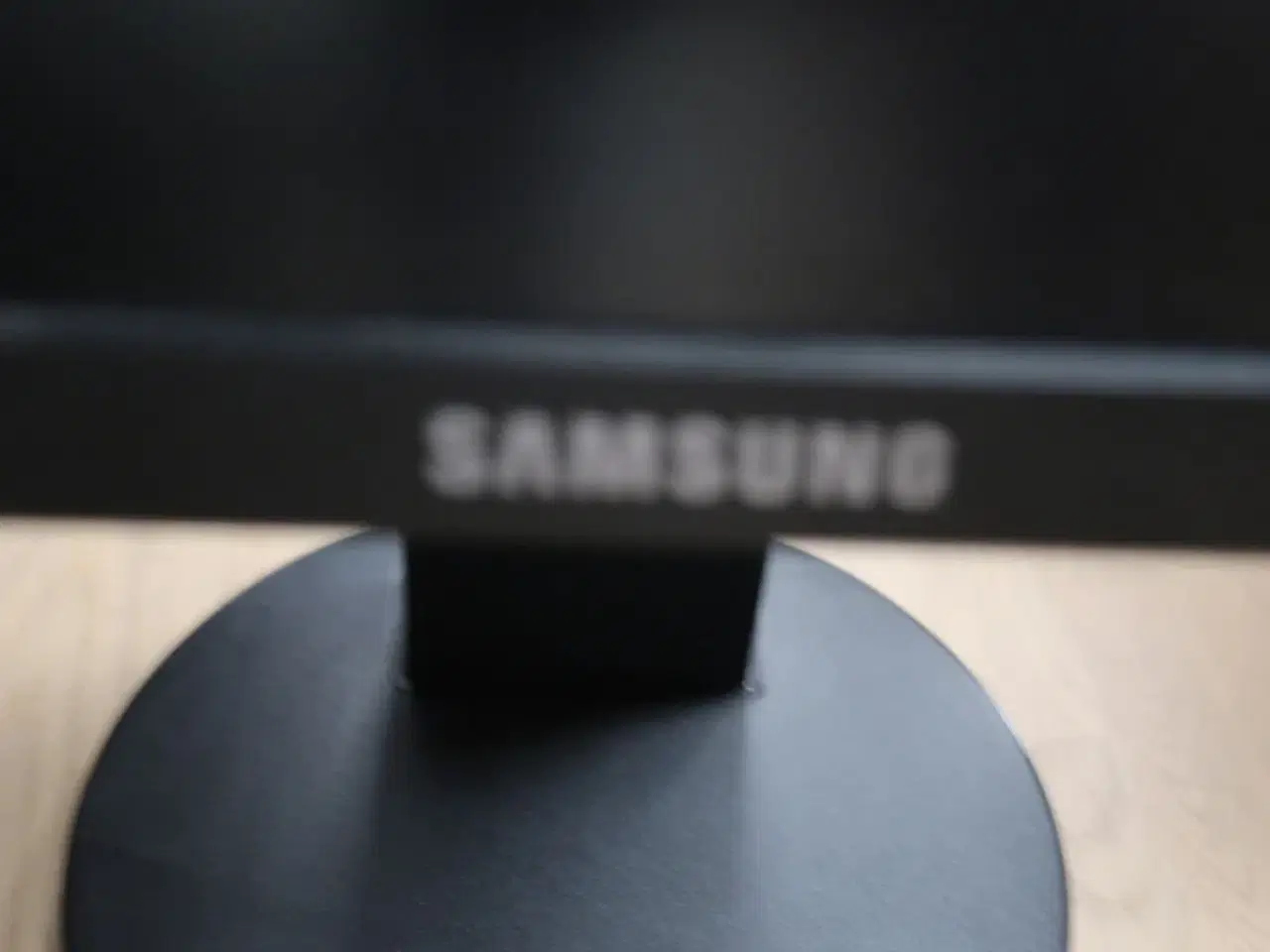 Billede 2 - Skærm SAMSUNG 24"