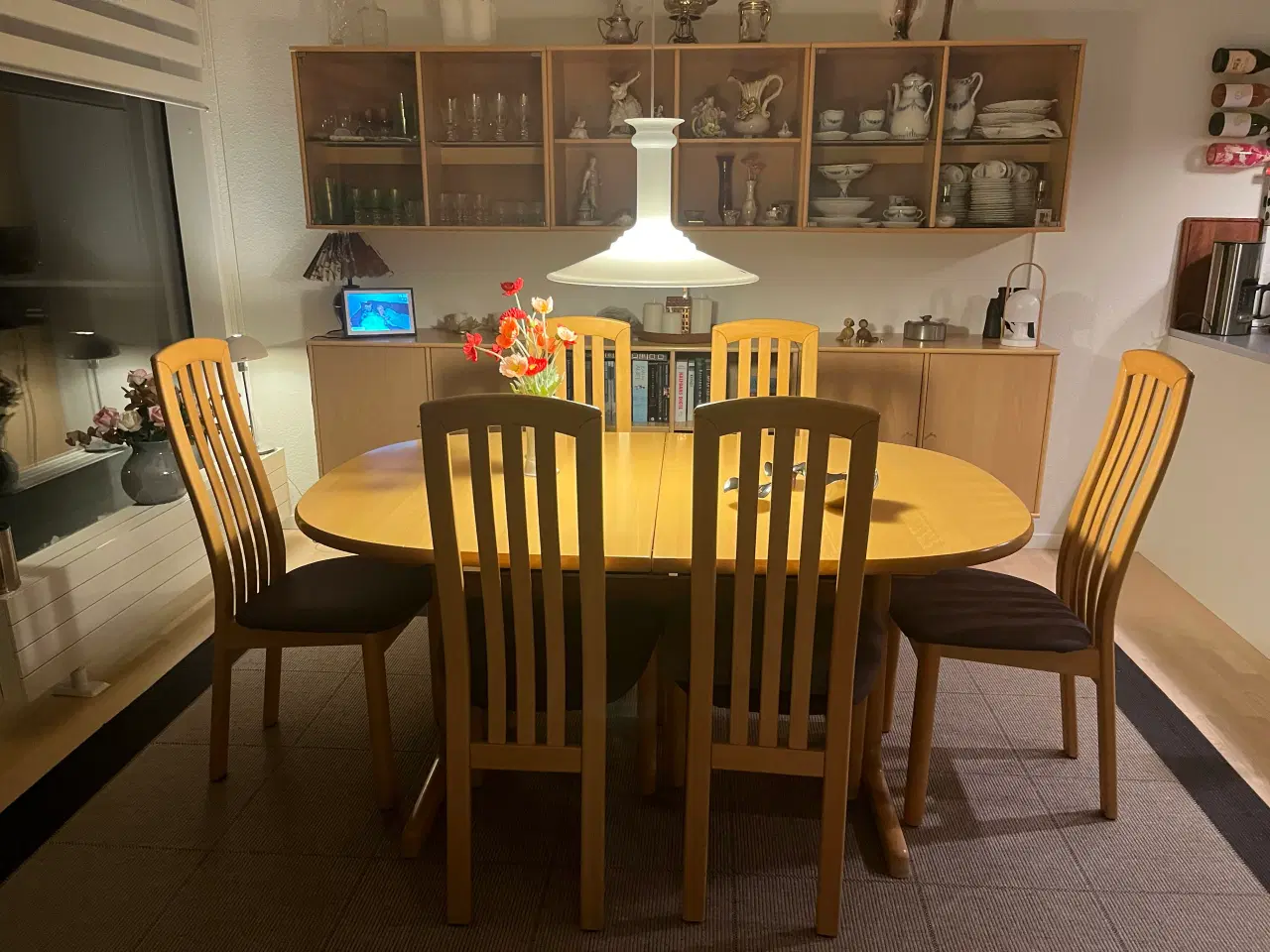 Billede 4 - Sofabordet i massiv lakeret bøg med 2 plader