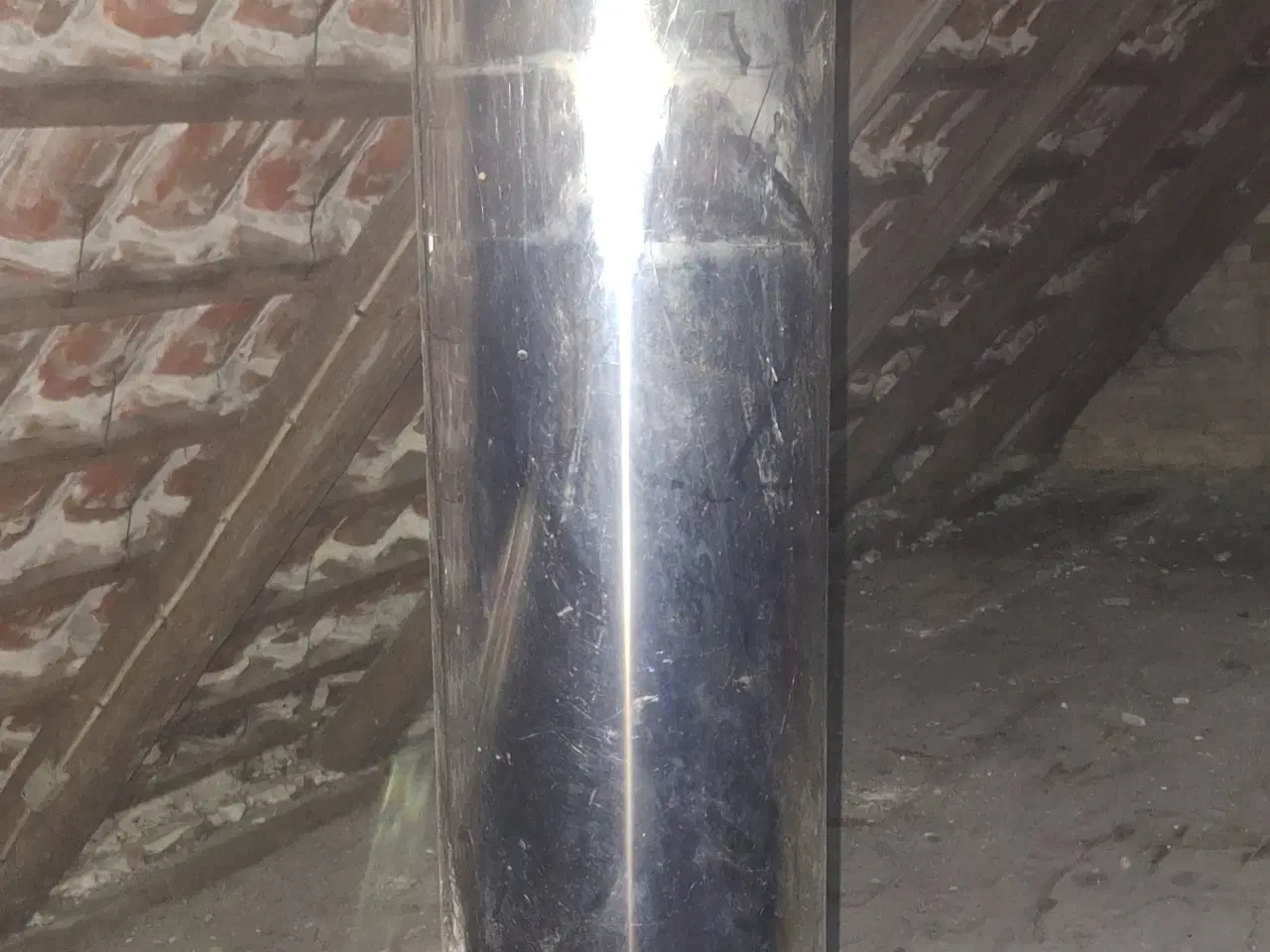 Billede 11 - pilleovn 2500kr nypris 17000kr skorsten medfølger 