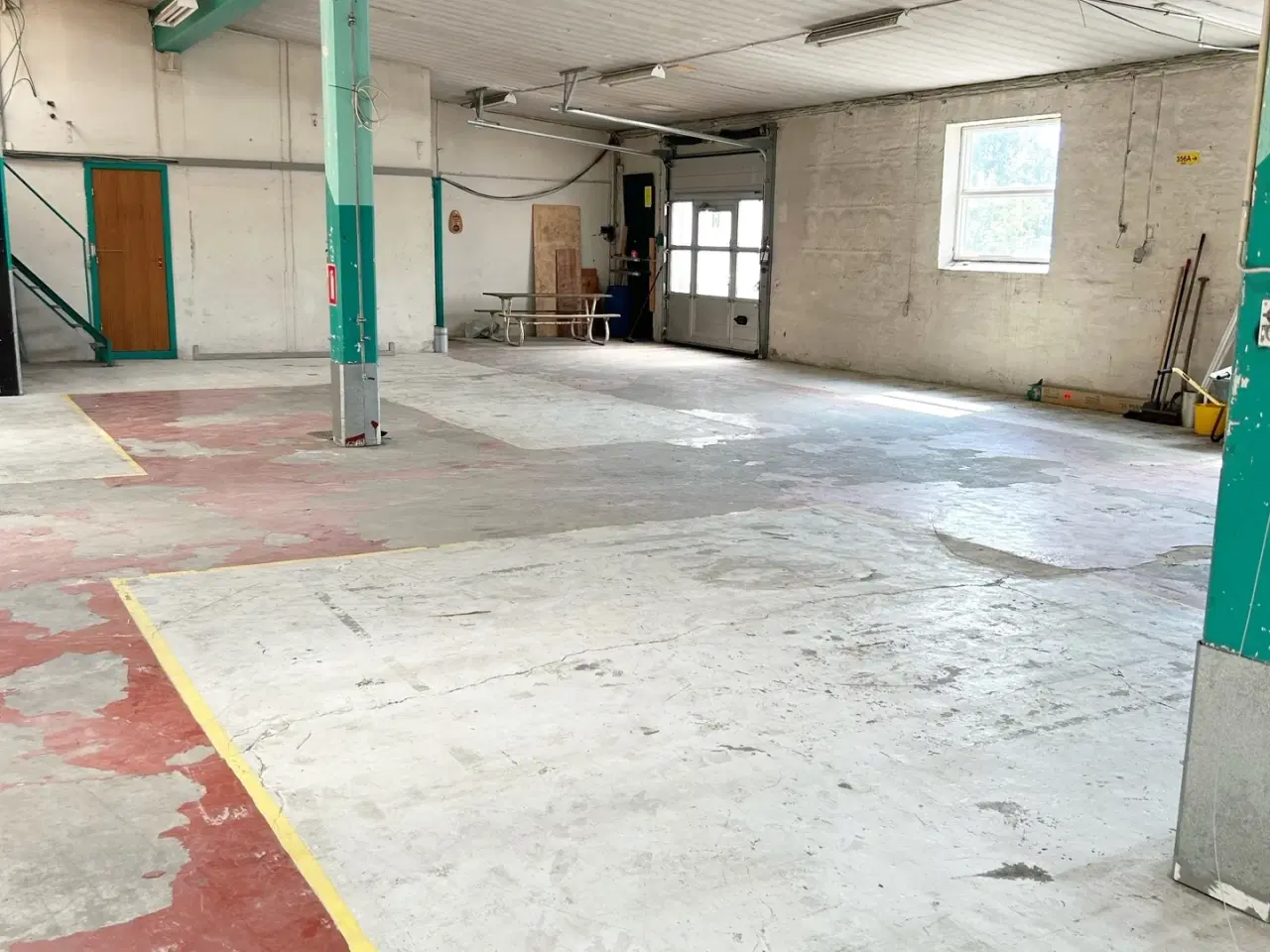 Billede 6 - Højloftet lager med portadgang og mulighed for leje af kontor