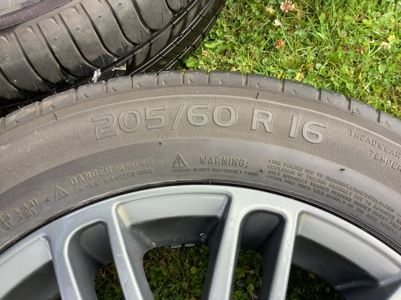 Billede 2 - Alufælge med sommerdæk