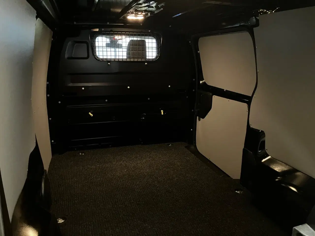 Billede 5 - Peugeot Expert 2,0 BlueHDi 180 L2 Premium EAT6 Van