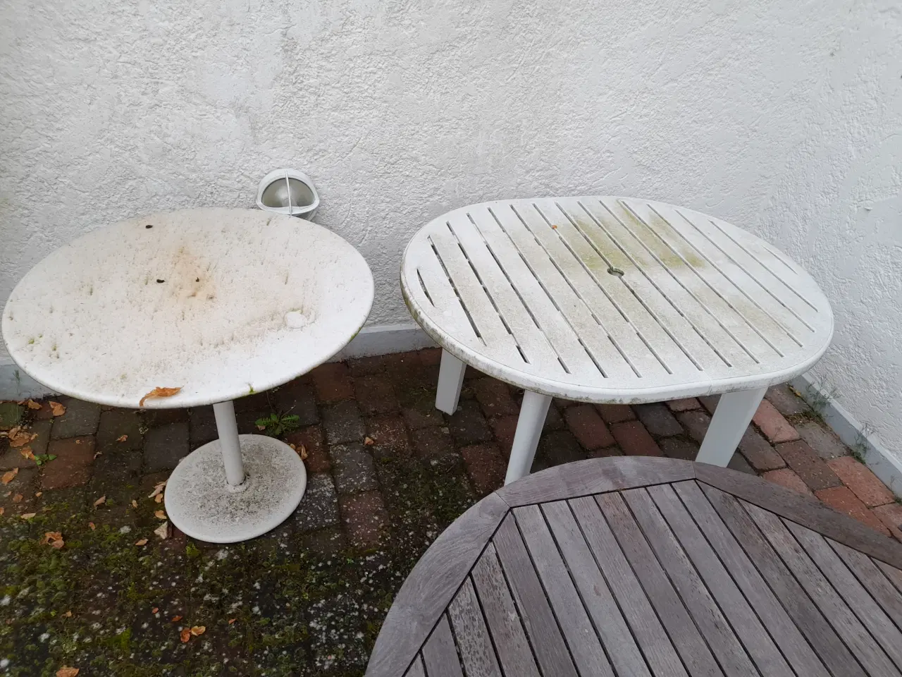 Billede 2 - To haveborde, hvide