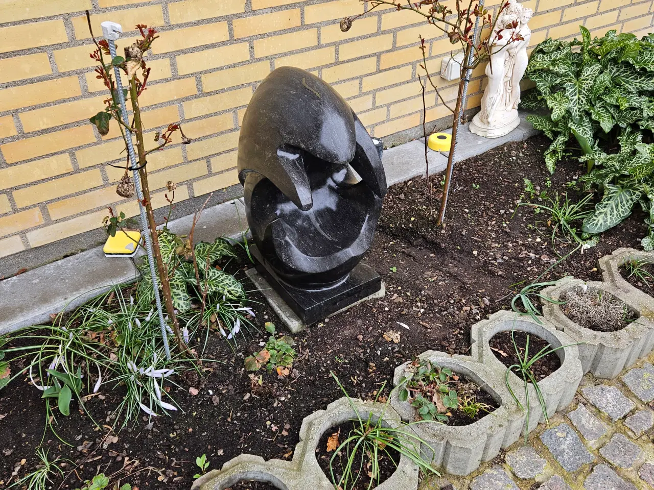Billede 3 - Skulptur til haven ( granit ?)