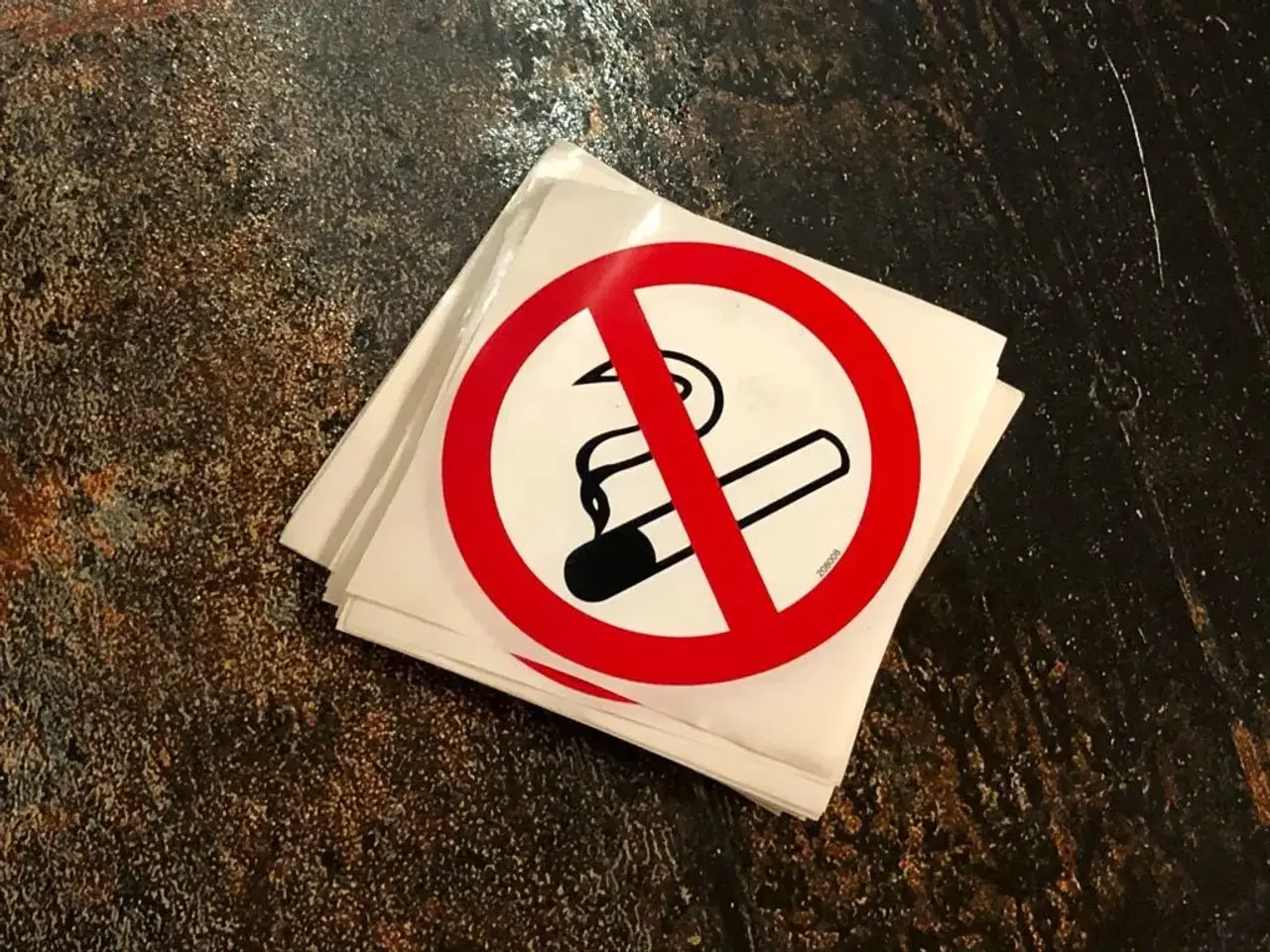 Billede 1 - Rygning Forbudt Etiket