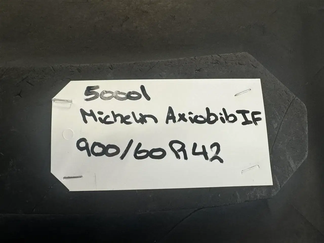 Billede 2 - Michelin 900/60R42