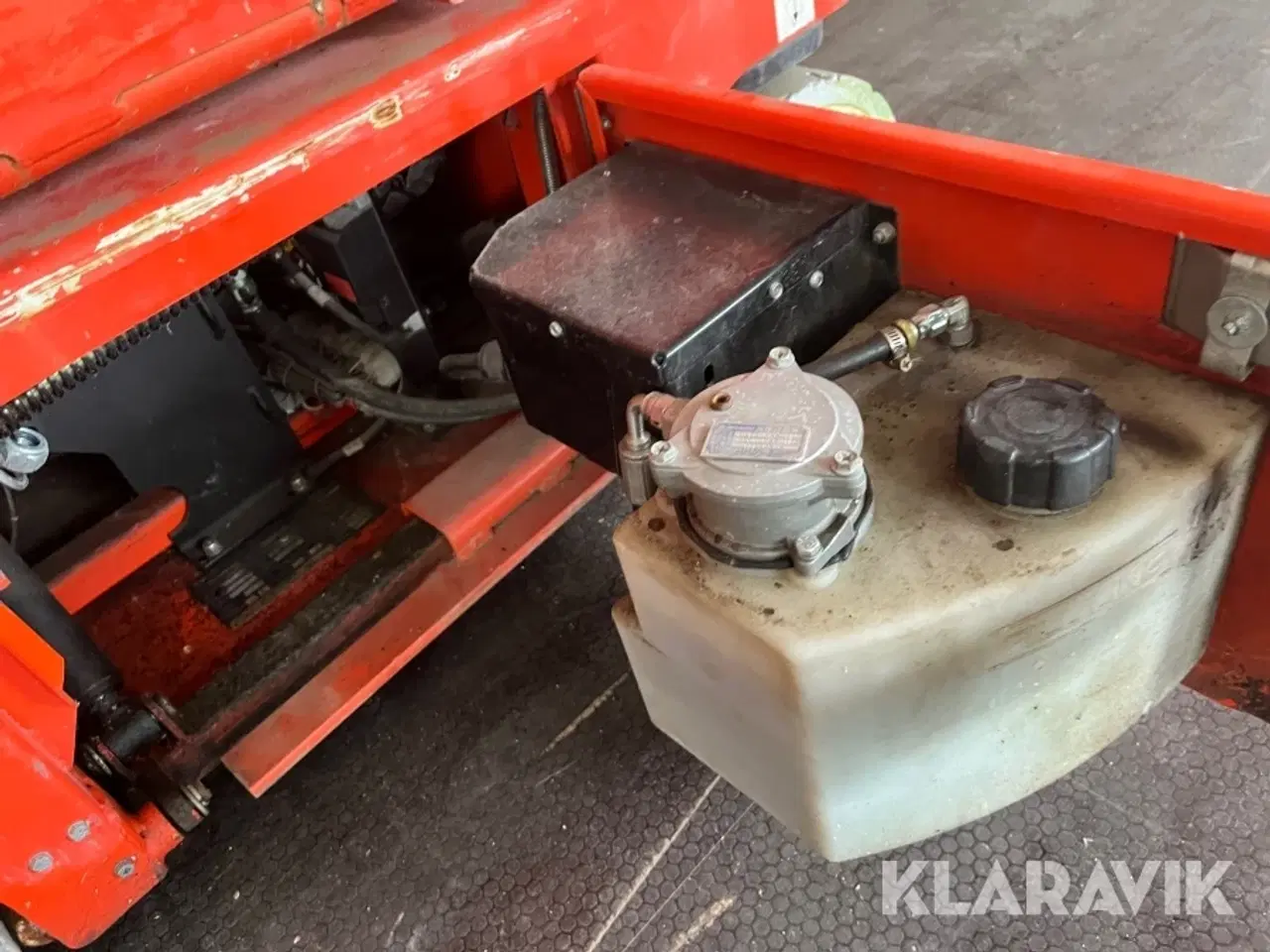 Billede 6 - Søjlelift Snorkel M1230E