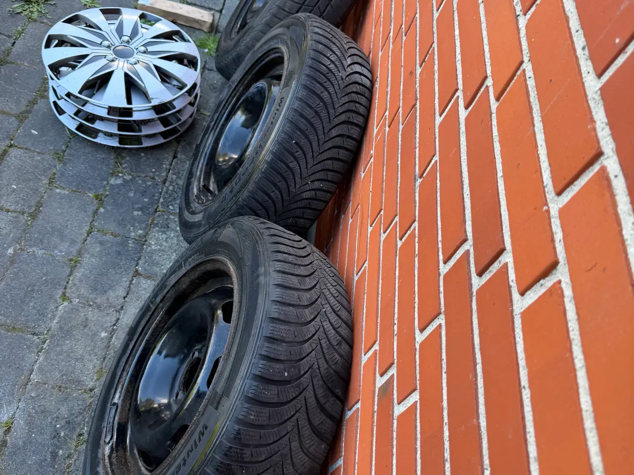 Billede 2 - 15Peugeot&Citroën komplet stålfælge med vinterdæk 
