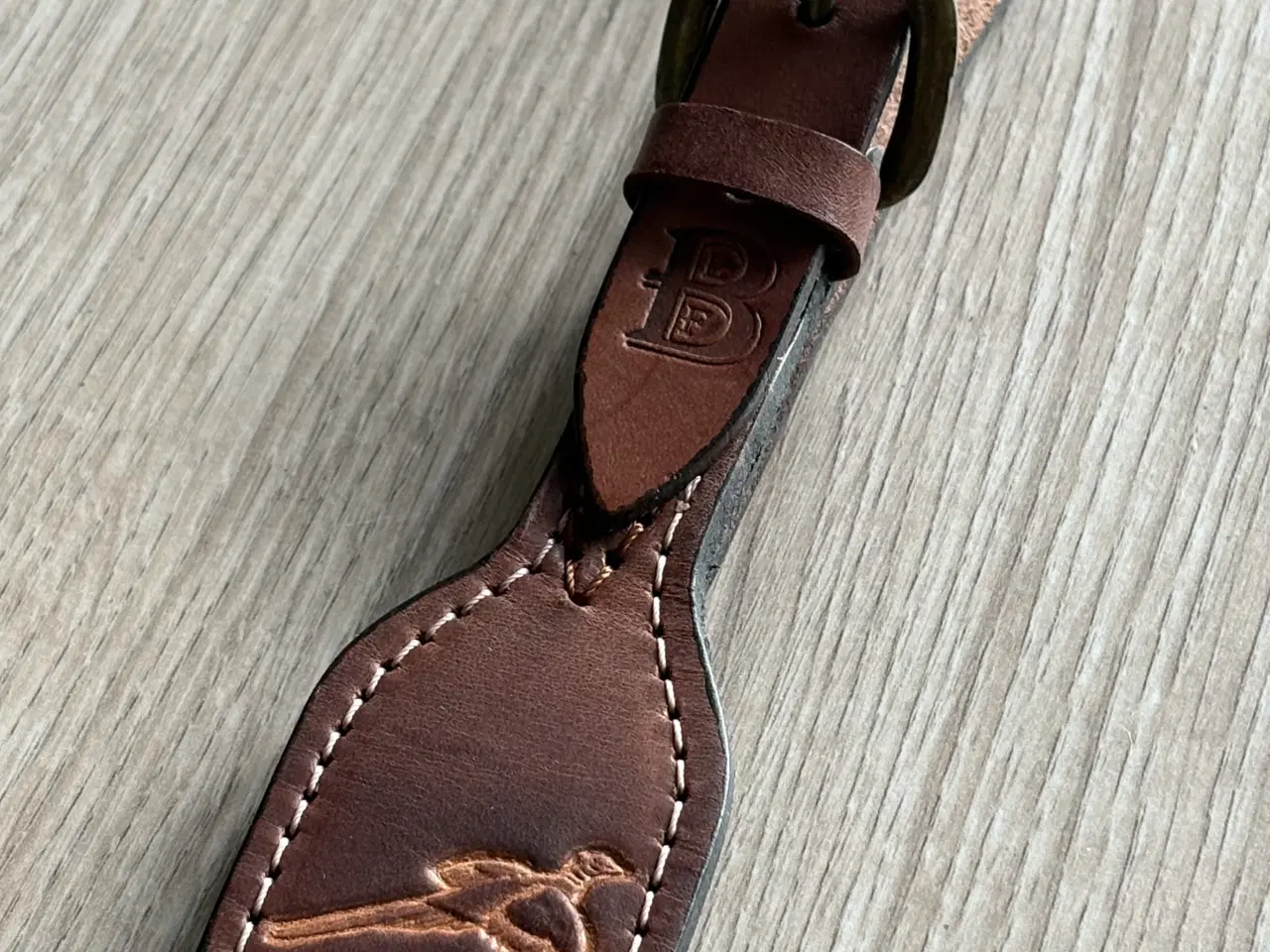 Billede 2 - BLF geværrem i læder med fasan motiver