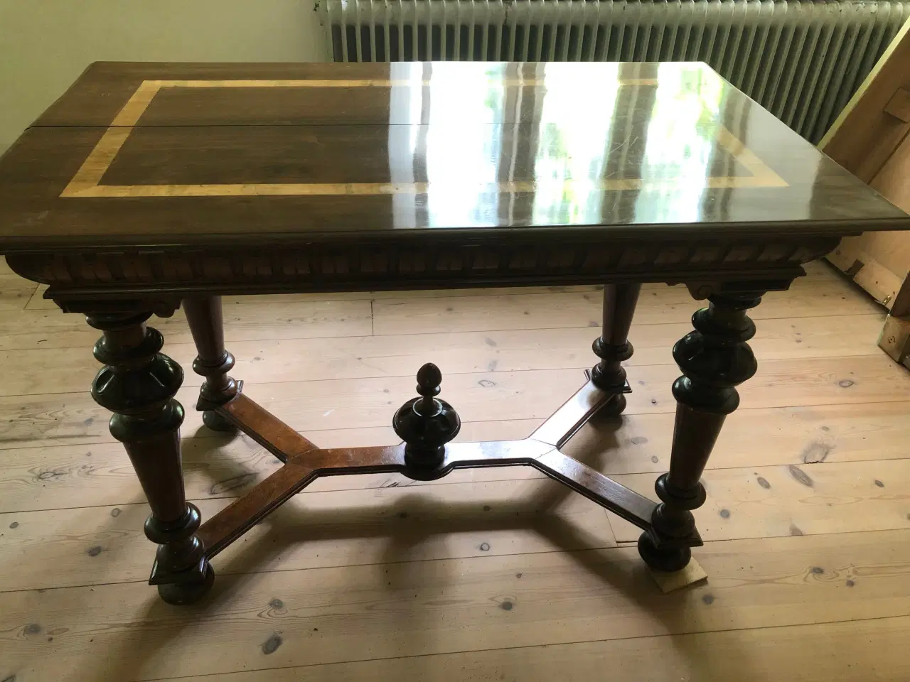 Billede 1 - antikt bord 