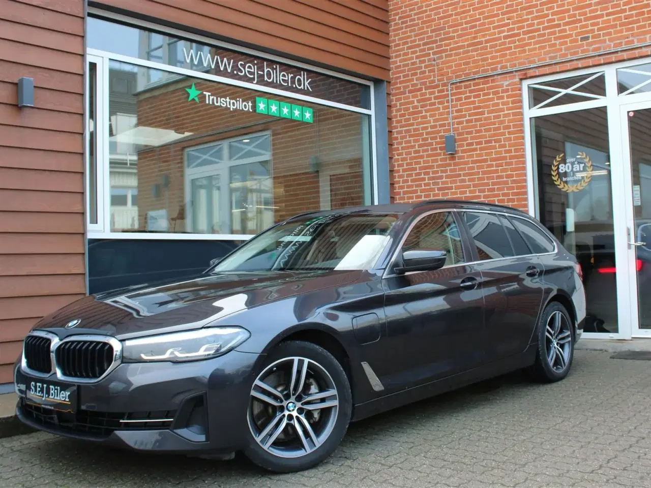 Billede 1 - BMW 530e Touring 2,0 Plugin-hybrid Sport Line Steptronic 293HK Stc 8g Aut.