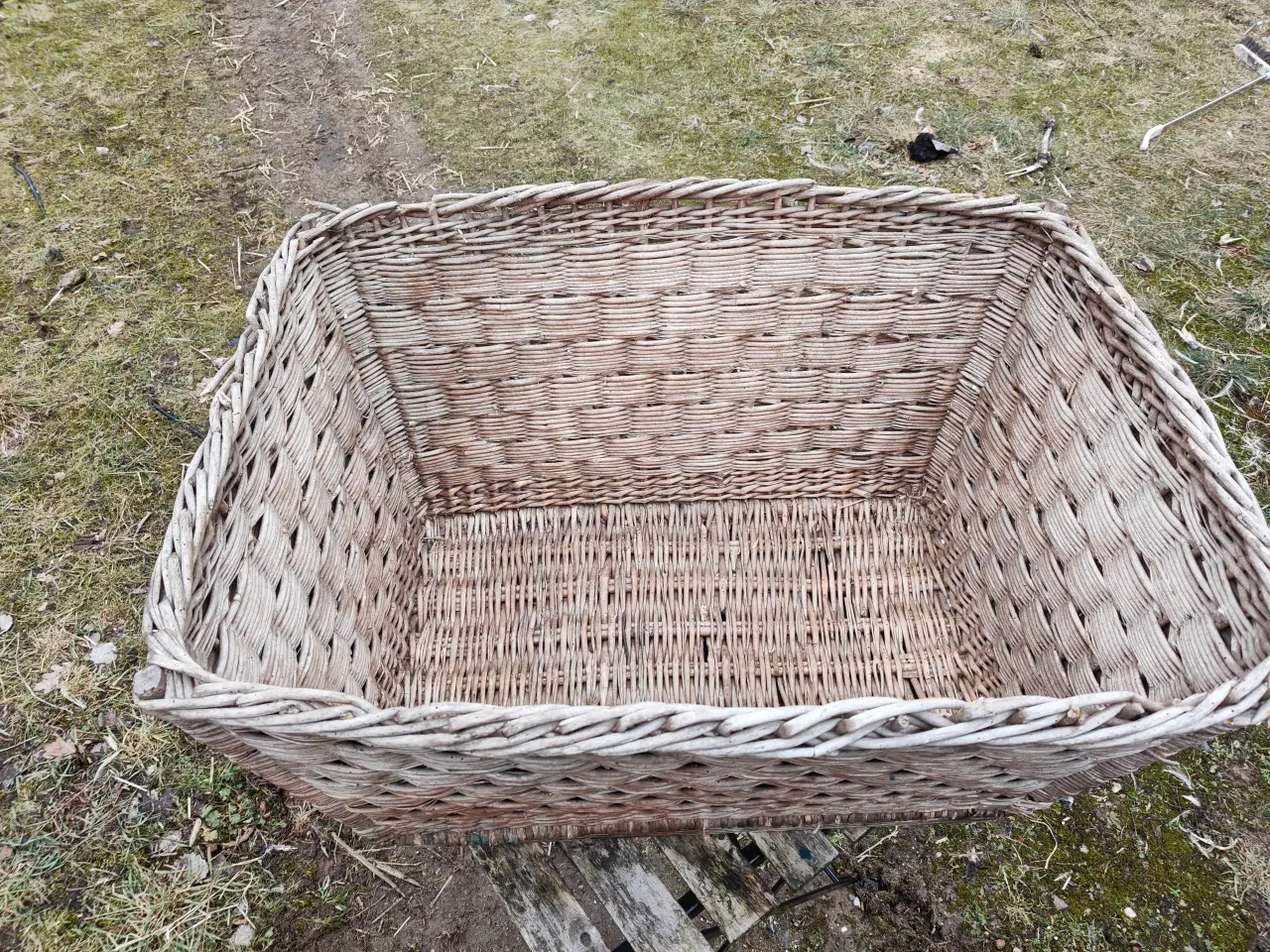 Billede 3 - Stor gammel flet kurv