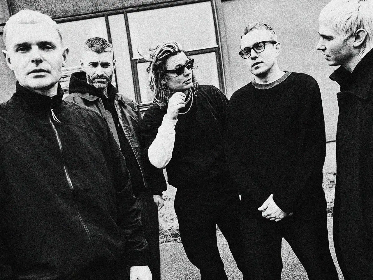 Billede 1 - 3 sammenhængene siddepladser til The Minds of 99