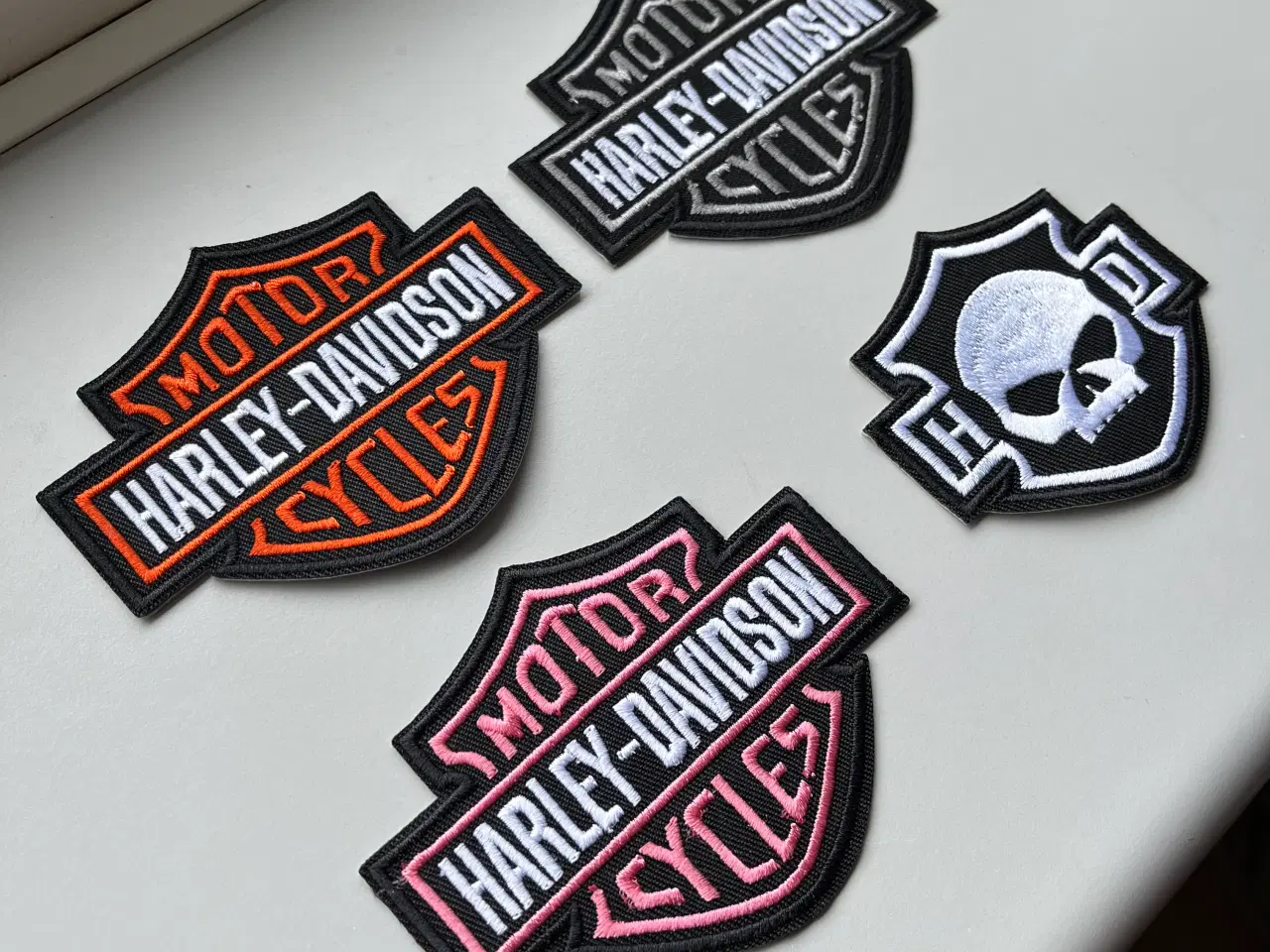 Billede 2 - Mærker/patches med Harley-Davidson