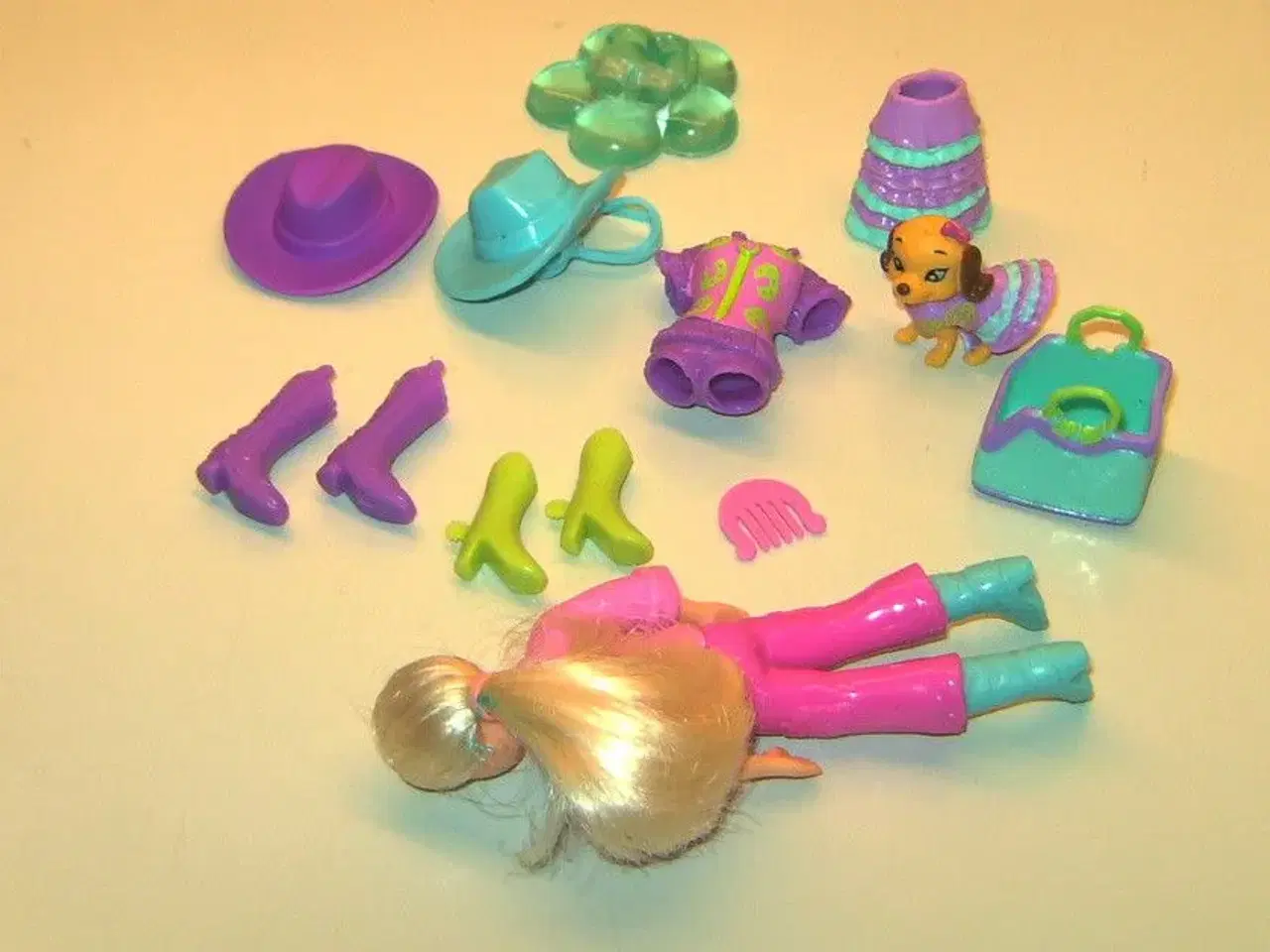 Billede 3 - Dukke Mini: 10 cm, Polly Pocket