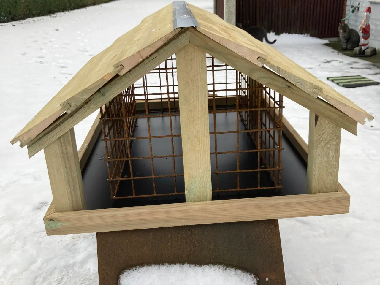 Billede 3 - Fine og holdbare foderbræt til havens fugle