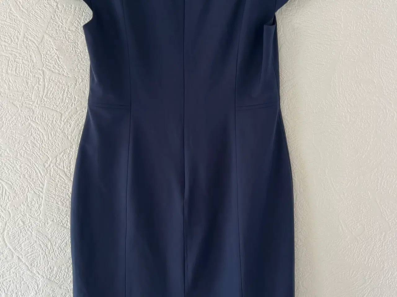 Billede 10 - NY Gant Kjole Str. 40. Marineblå