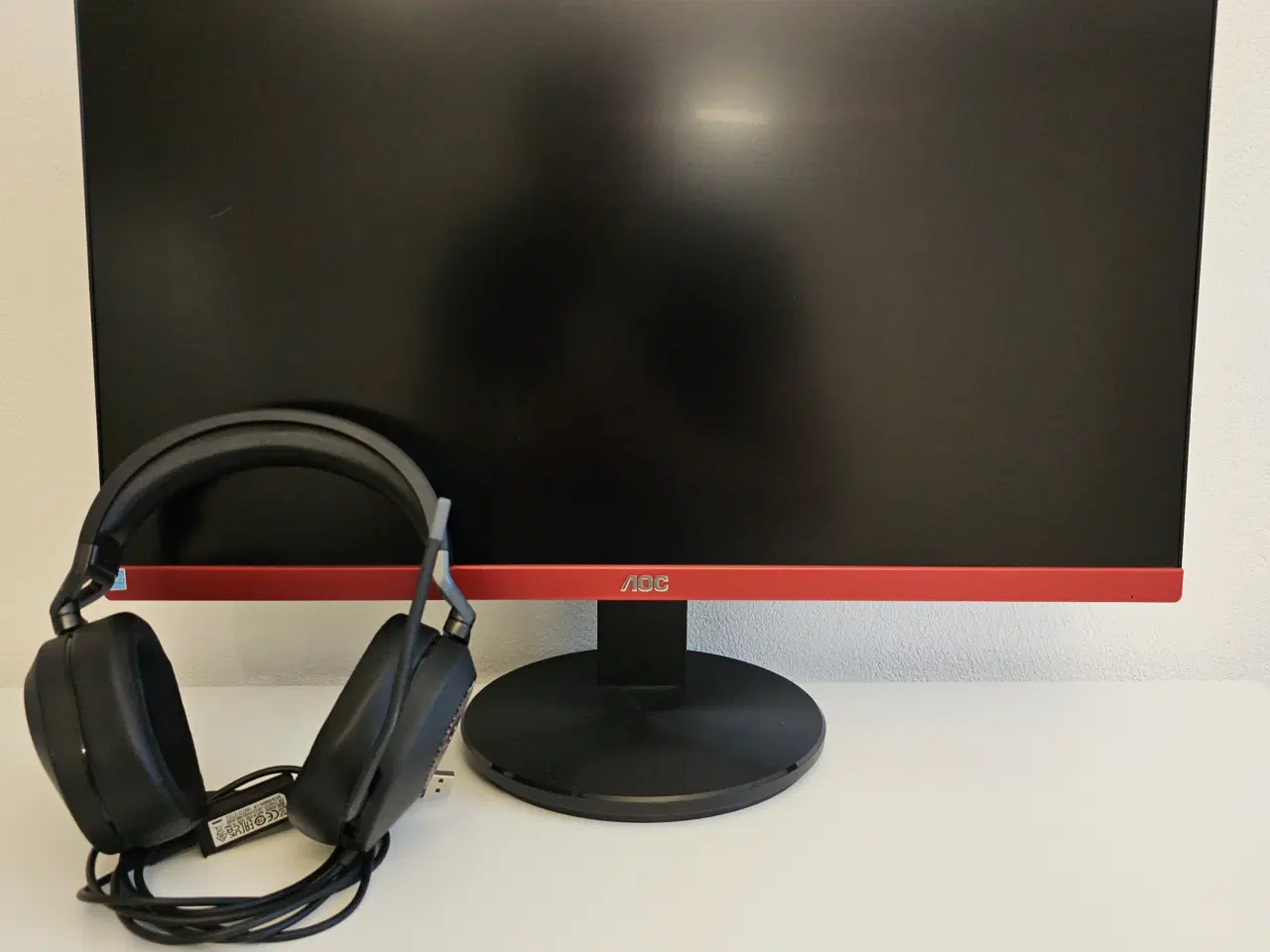 Billede 1 - Gaming combo: AOC G2490 + Corsair HS65