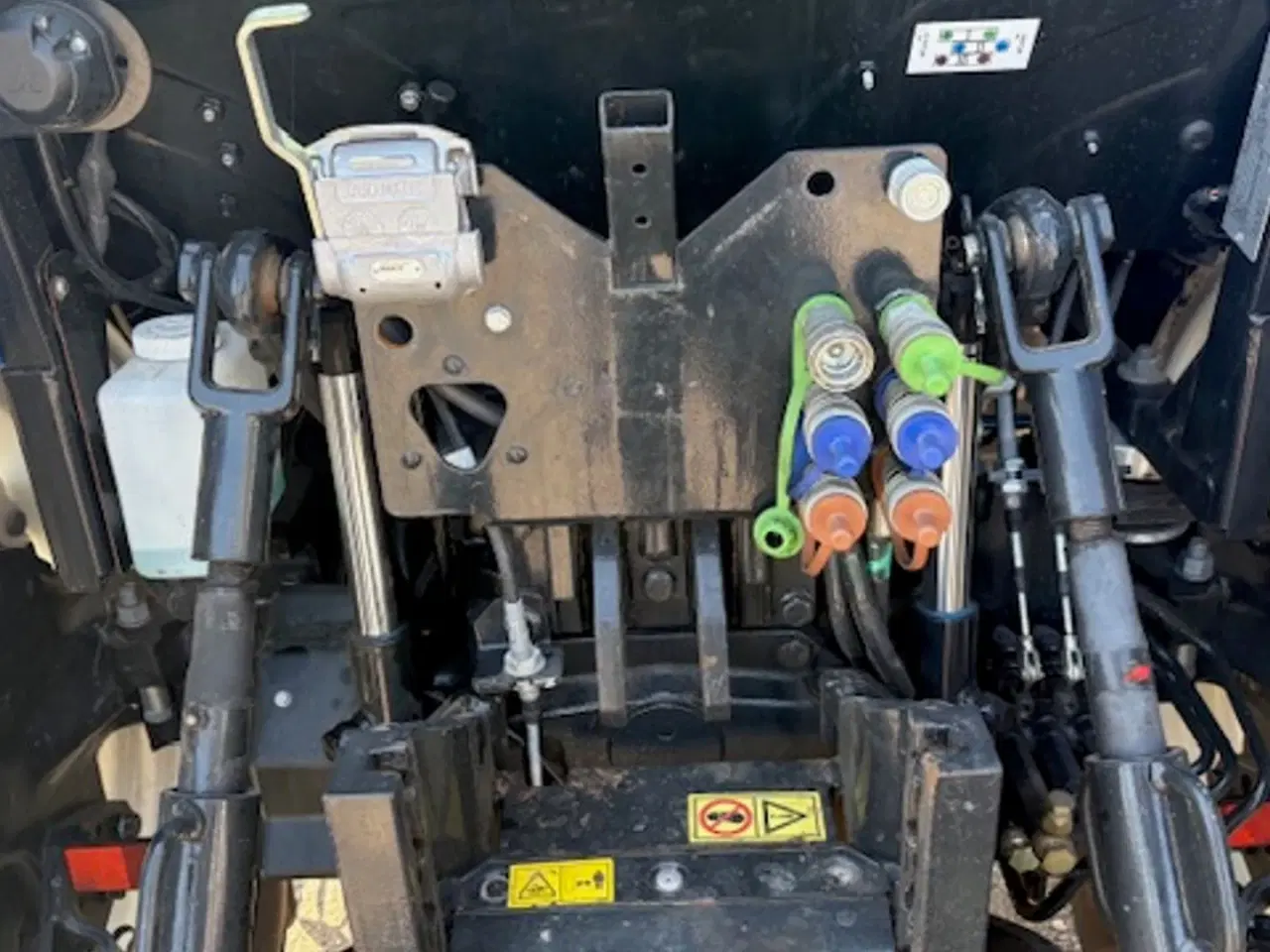 Billede 12 - New Holland T5.95 MED FRONTLIFT + MASSER AF OLIEUDTAG.