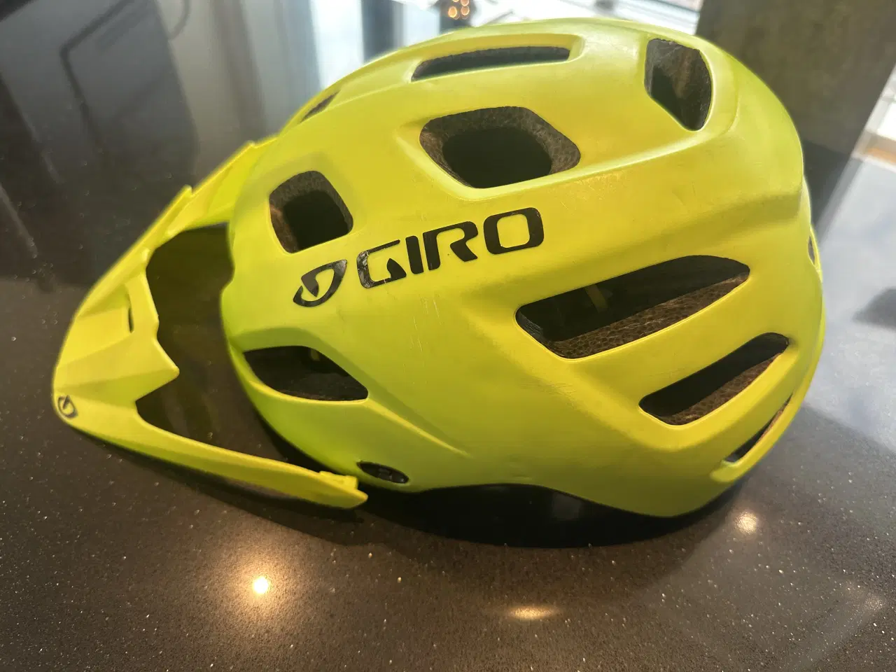 Billede 7 - GIRO cykelhjelm som ny