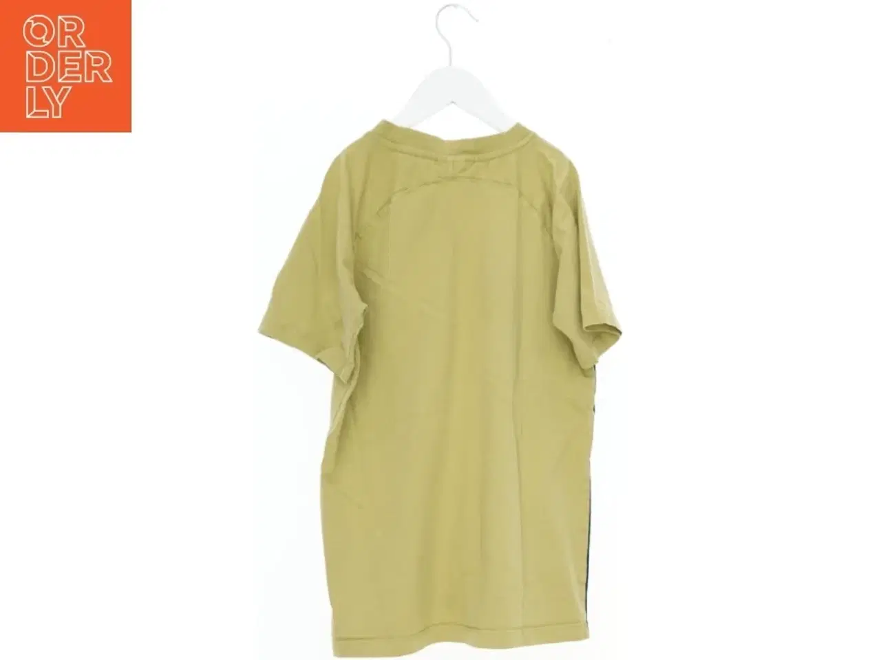 Billede 2 - T-shirt med knap fra Pomp de Lux (str. 164)