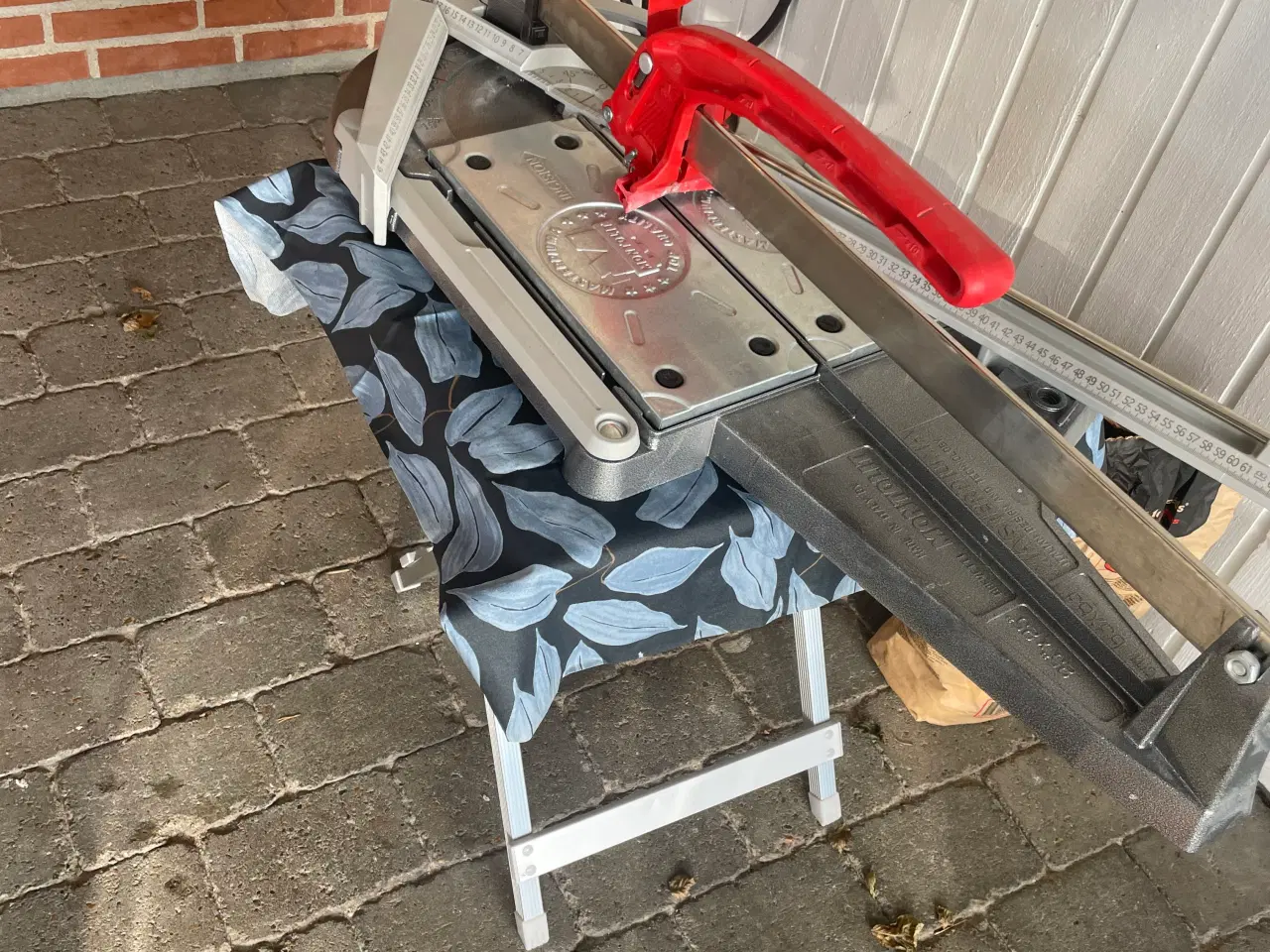 Billede 1 - Fliseskærer