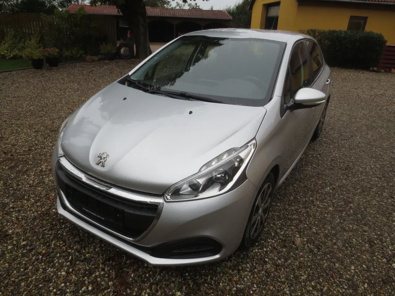 Billede 2 - Peugeot 208 1.6 HDi Blue år 2015. 