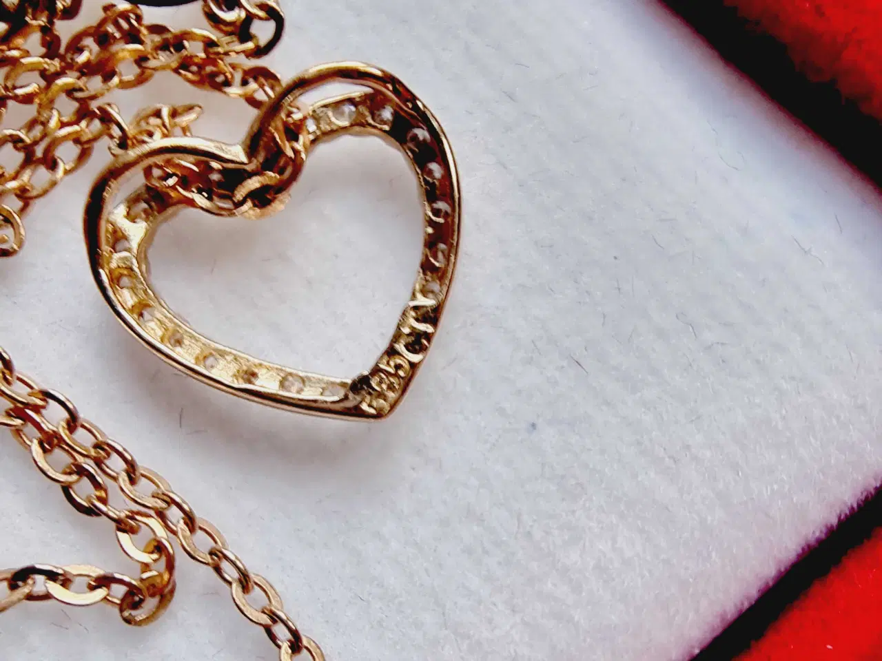 Billede 2 - 14 karat guld kæden & vedhæng m/ 24 stk diamanter