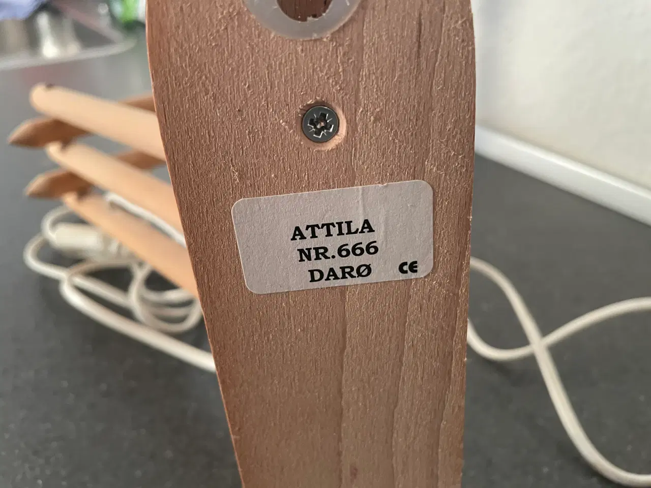 Billede 2 - Væglampe - Attila af bøgetræ 