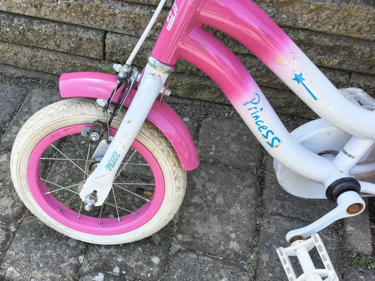 Billede 4 - PRINCESS PIGE CYKEL, STR. 2-4 ÅR, I FIN STAND