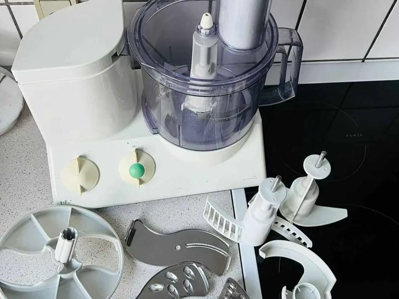 Billede 2 - Foodprocessor BRAun CombiMax 600