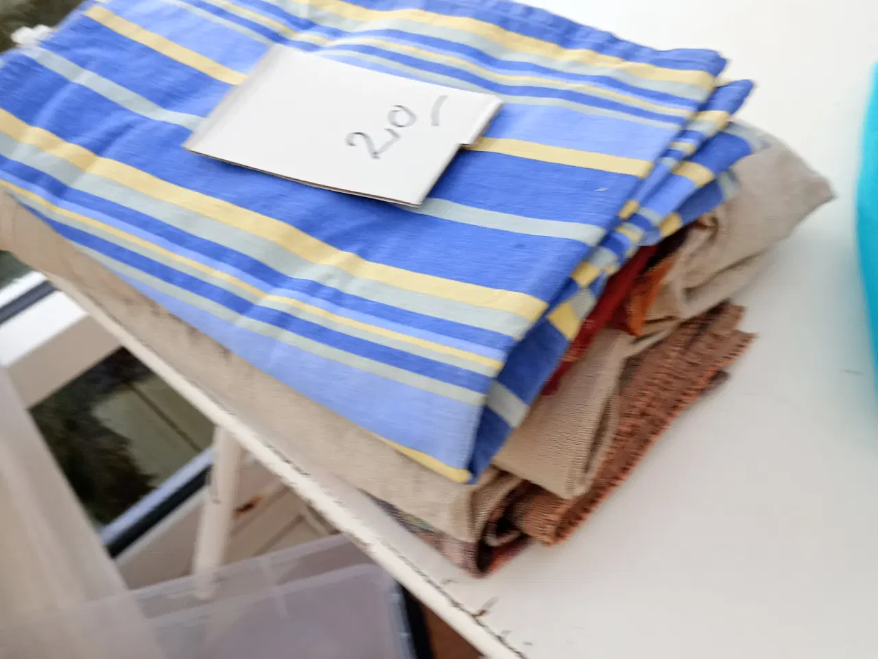 Billede 4 - Stof - kom og giv et bud