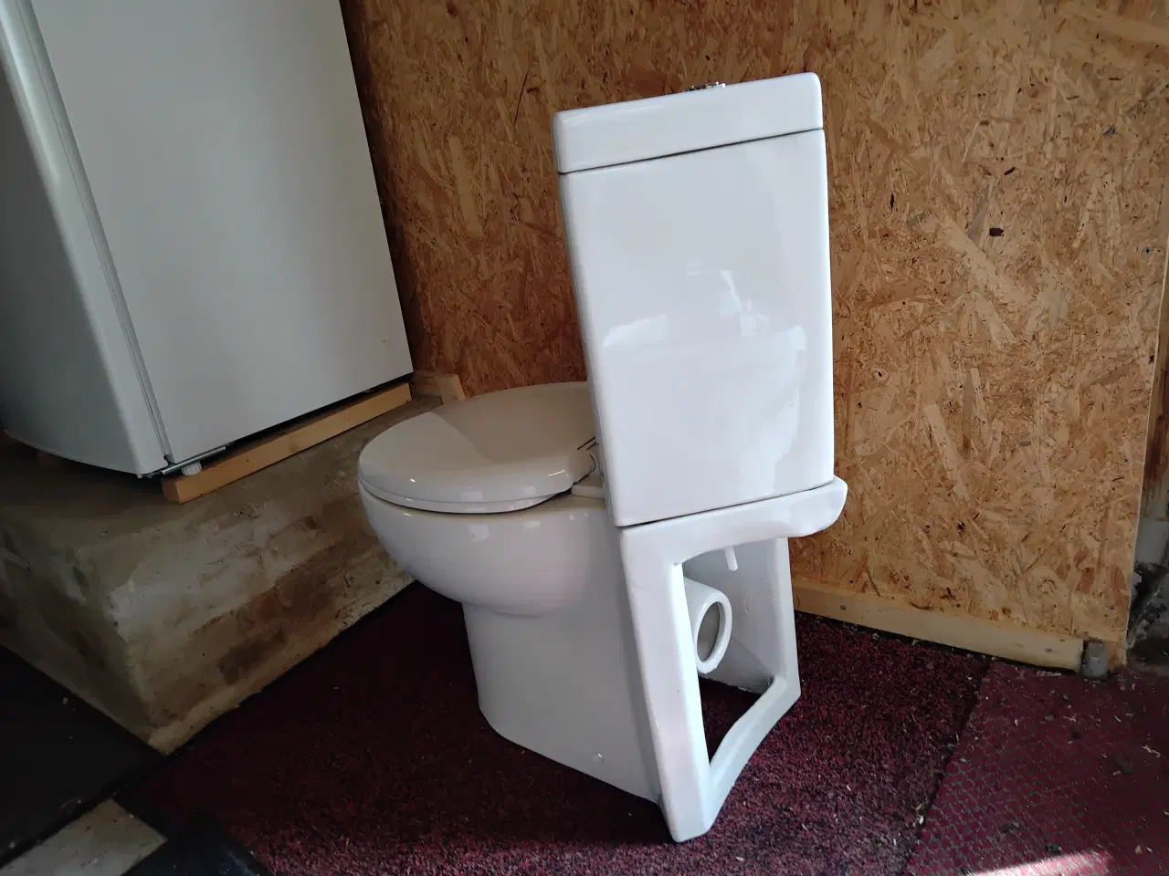 Billede 1 - Hjørne toilet 