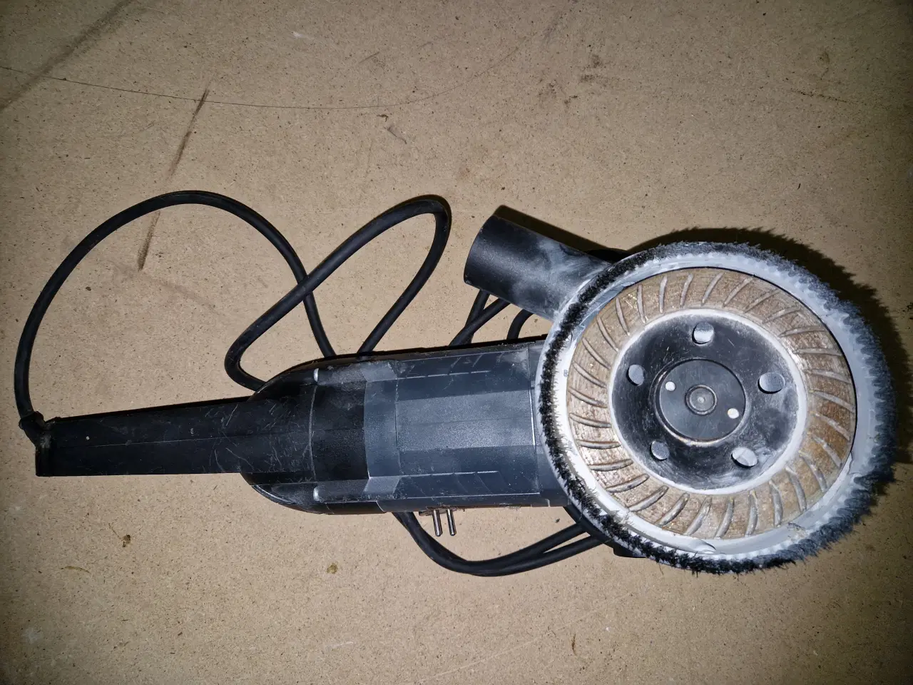 Billede 3 - Professionel betonsliber 125mm. 1700 watt