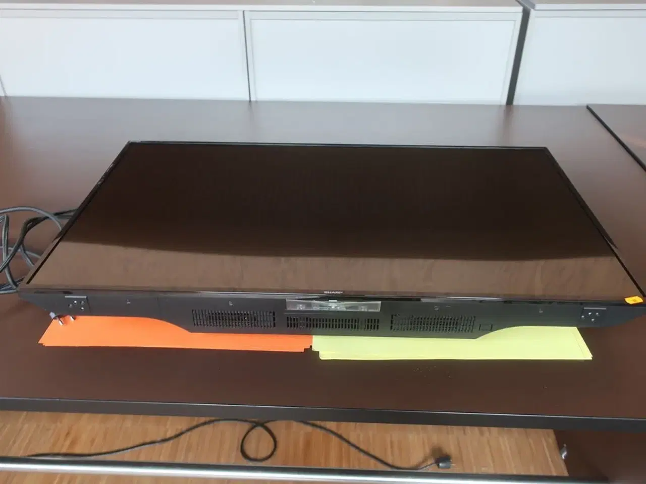 Billede 1 - 43 " fjernsyn SHARP LC-43CFE4142E