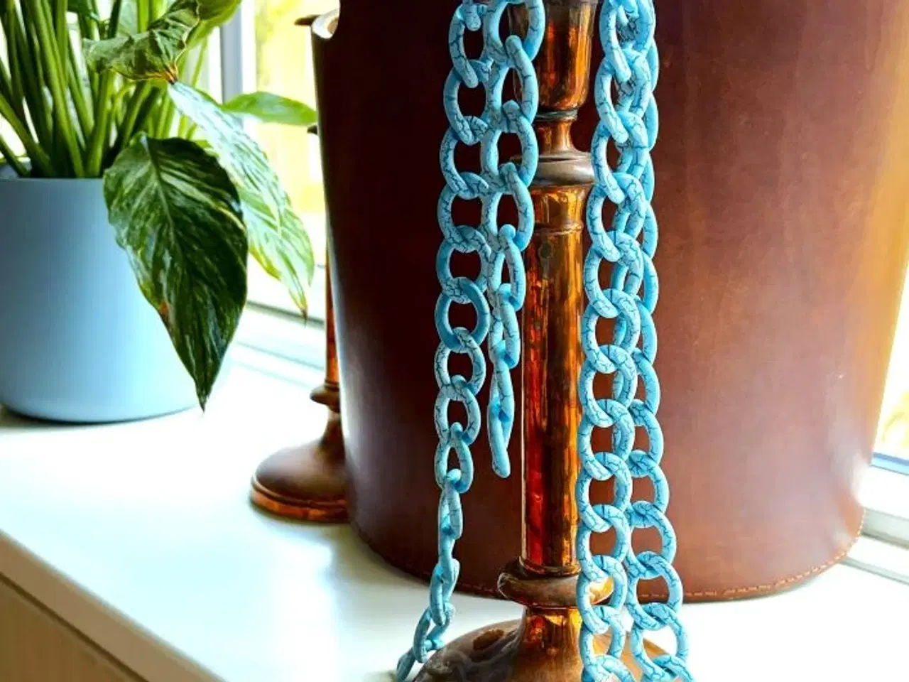 Billede 4 - Kæde med kæmpeled i turkis farve