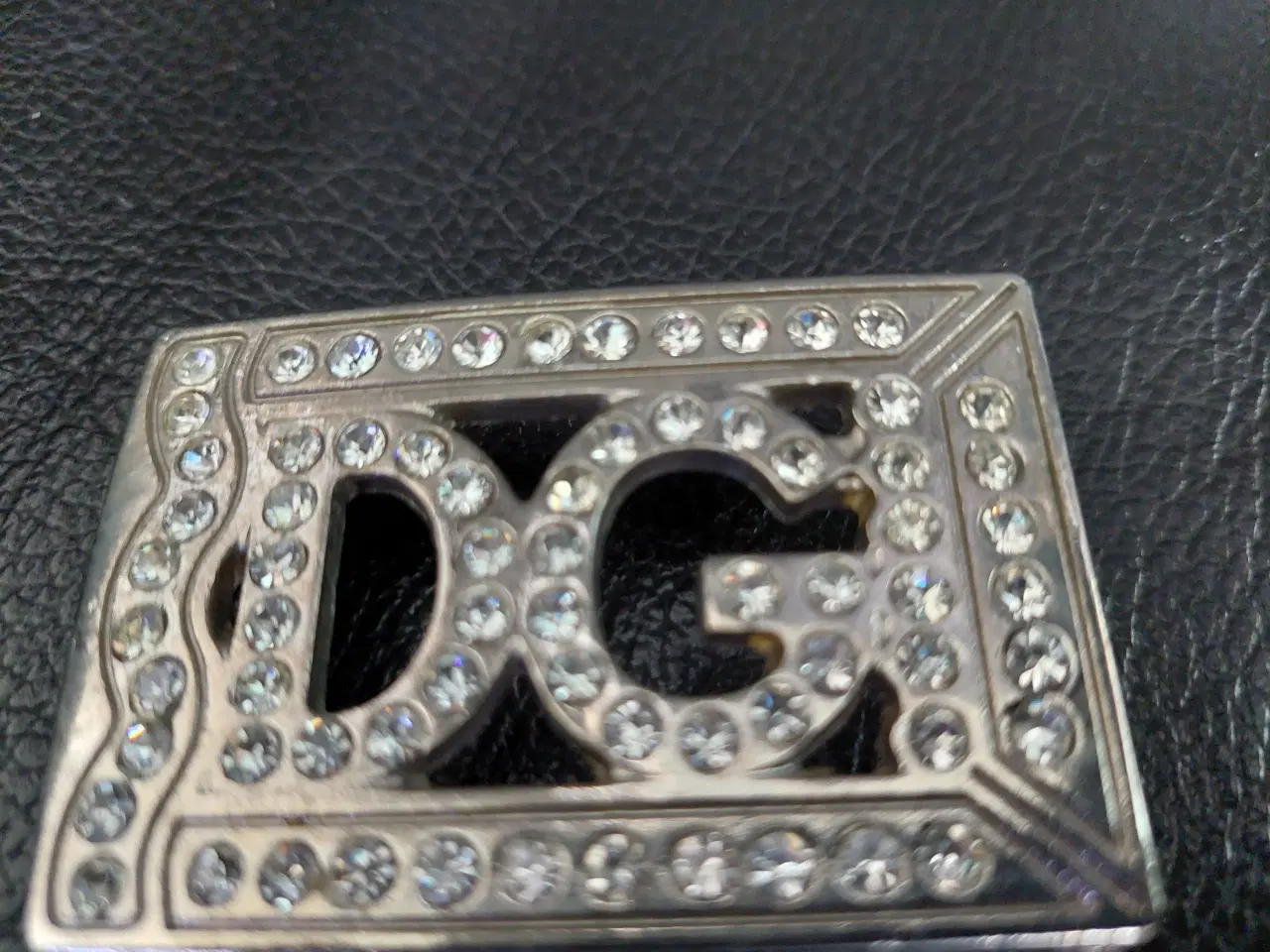 Billede 3 - Bæltespænder i sølvfarve metal