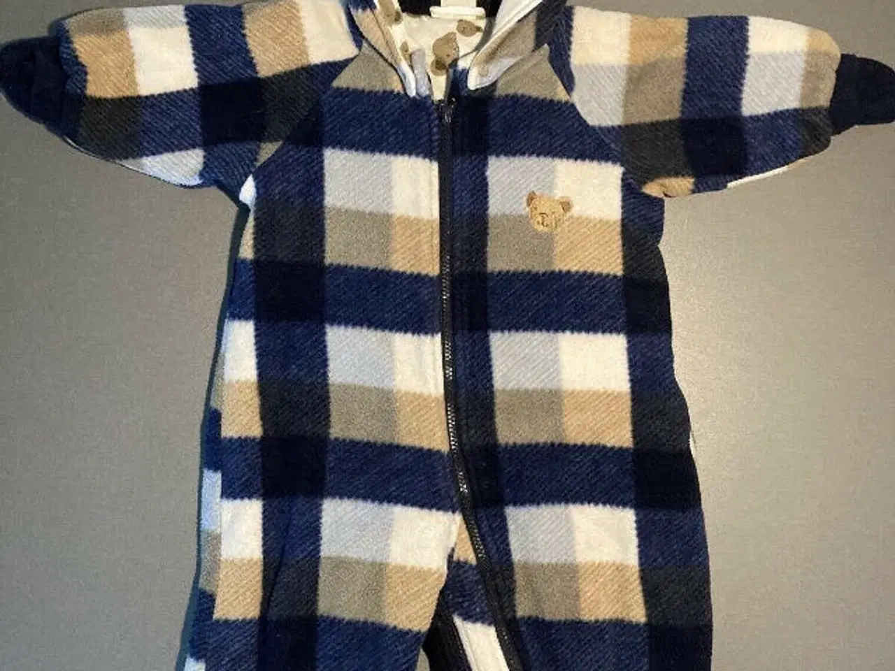 Billede 1 - H&M heldragt i størrelse 62-68.