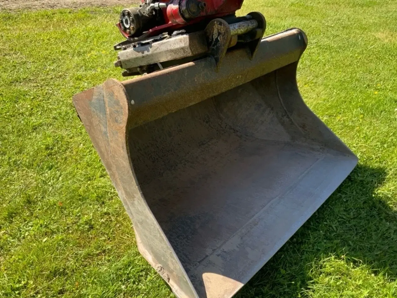 Billede 7 - CAT 305E2 gravemaskine med Rototilt og redskaber