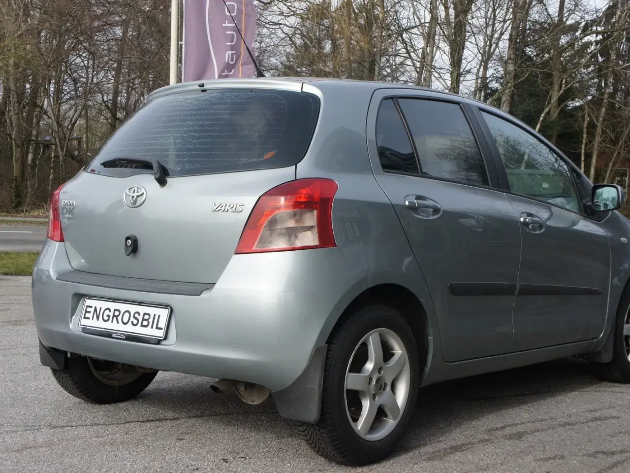 Billede 9 - Toyota Yaris 1,3 Luna